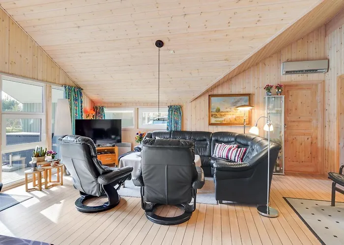 Allita - 12km From The Sea By Interhome Feriehus